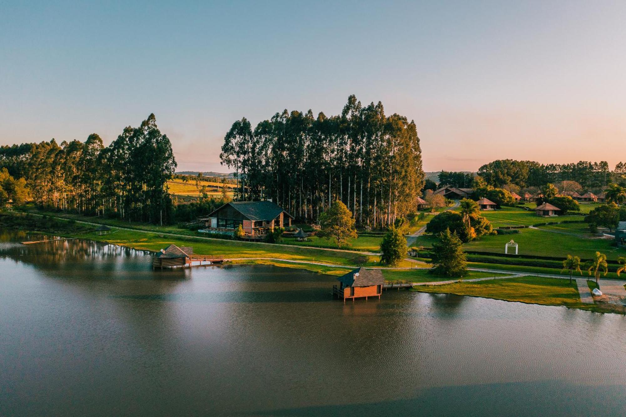Vira Charme Resort Fernandes Pinheiro Kültér fotó
