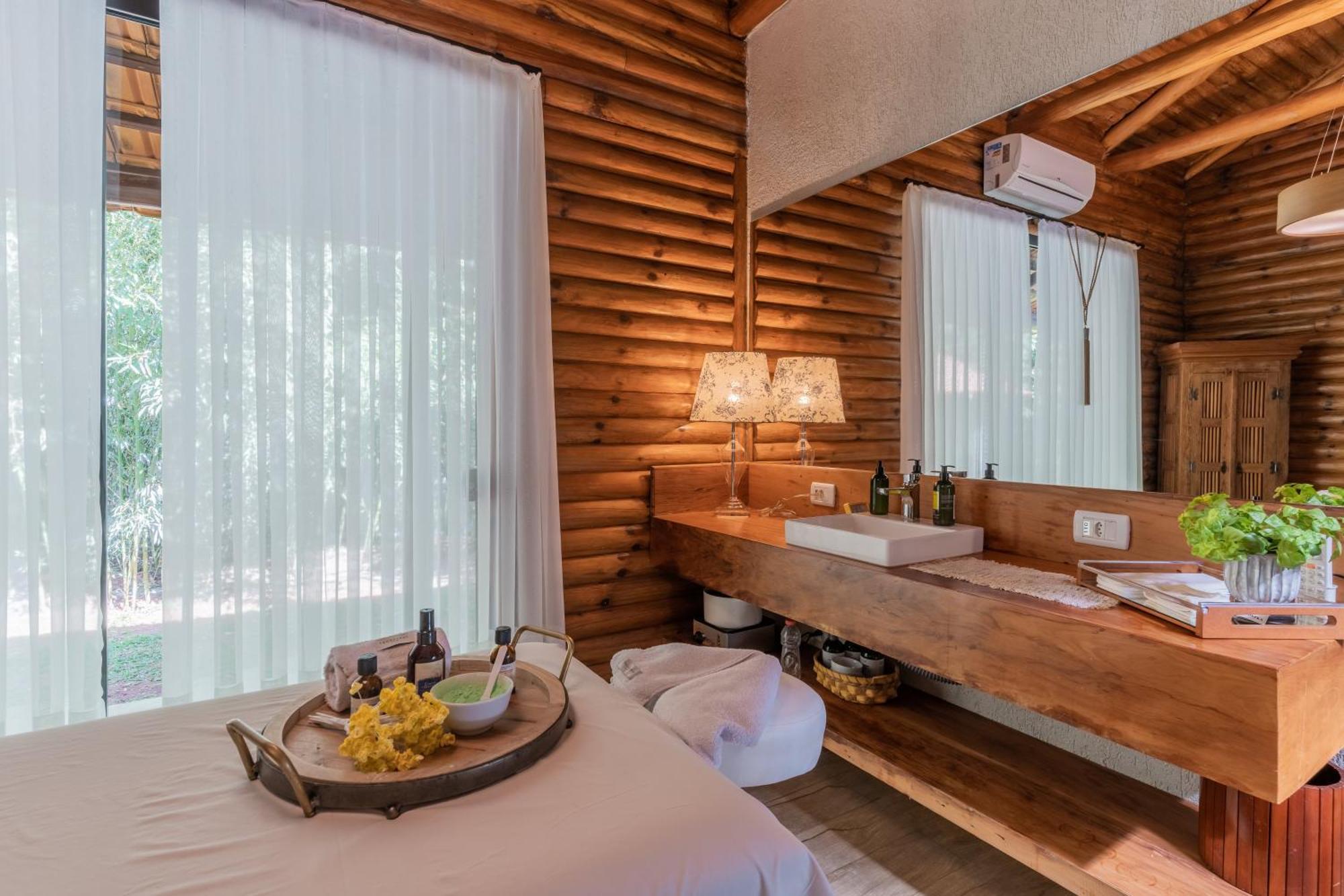 Vira Charme Resort Fernandes Pinheiro Kültér fotó